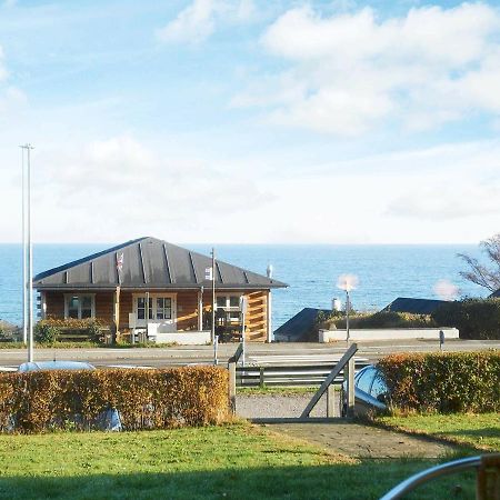4 Person Holiday Home In Allinge ภายนอก รูปภาพ