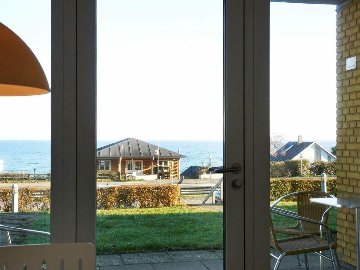4 Person Holiday Home In Allinge ภายนอก รูปภาพ